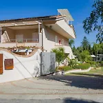 Appartement Cozy Apartment In Ricadi With Swimming Pool *