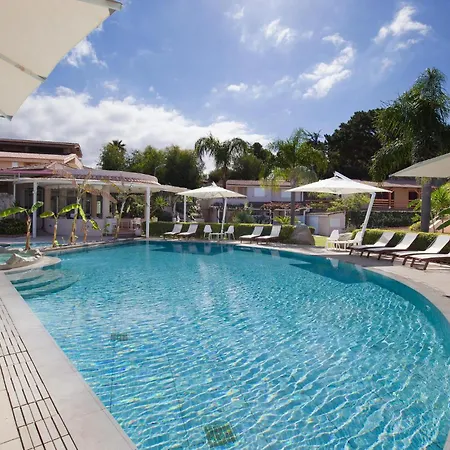 Stunning In With Jacuzzi Apartment Ricadi
