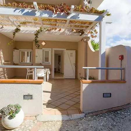 Cozy Apartment In Ricadi With Swimming Pool Appartement *